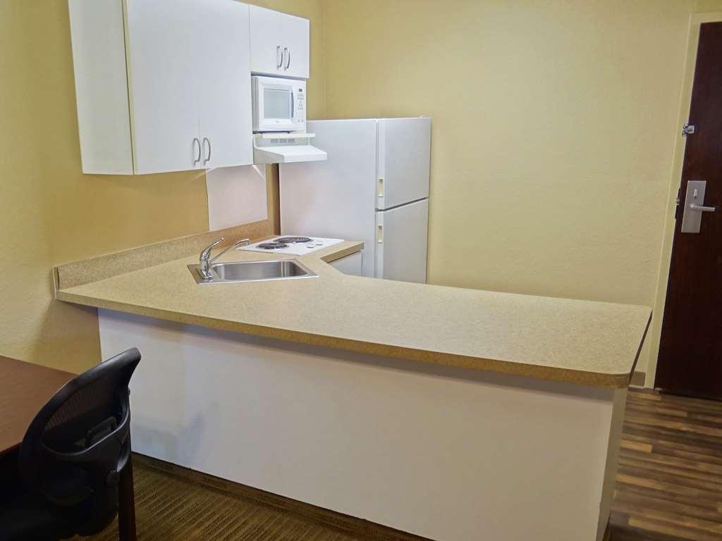 Extended Stay America Select Suites - Detroit - Roseville Kamer foto