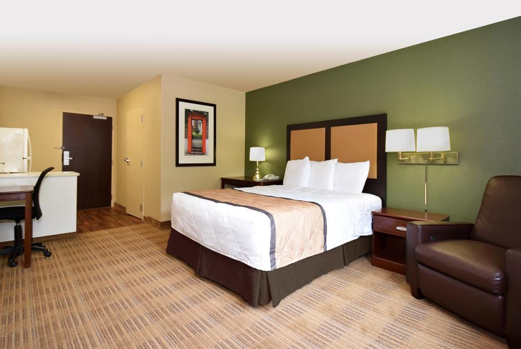 Extended Stay America Select Suites - Detroit - Roseville Buitenkant foto