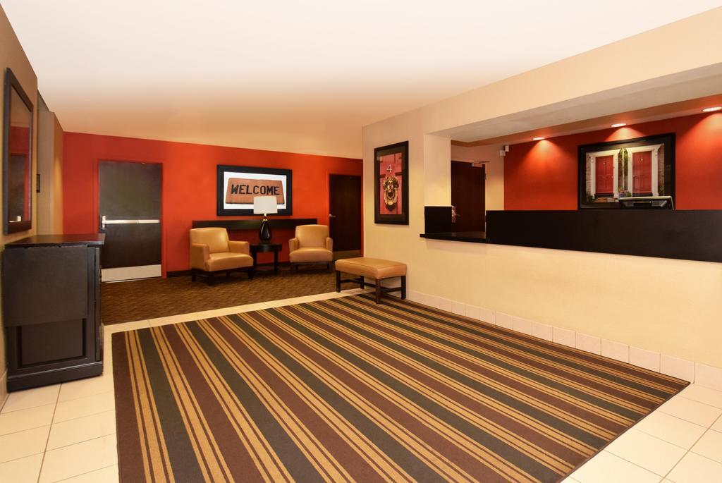 Extended Stay America Select Suites - Detroit - Roseville Buitenkant foto